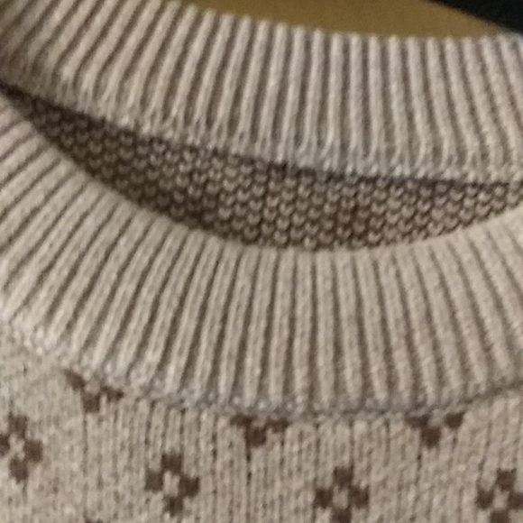 Sweater Aztec Print NWOT - Picture 5 of 6